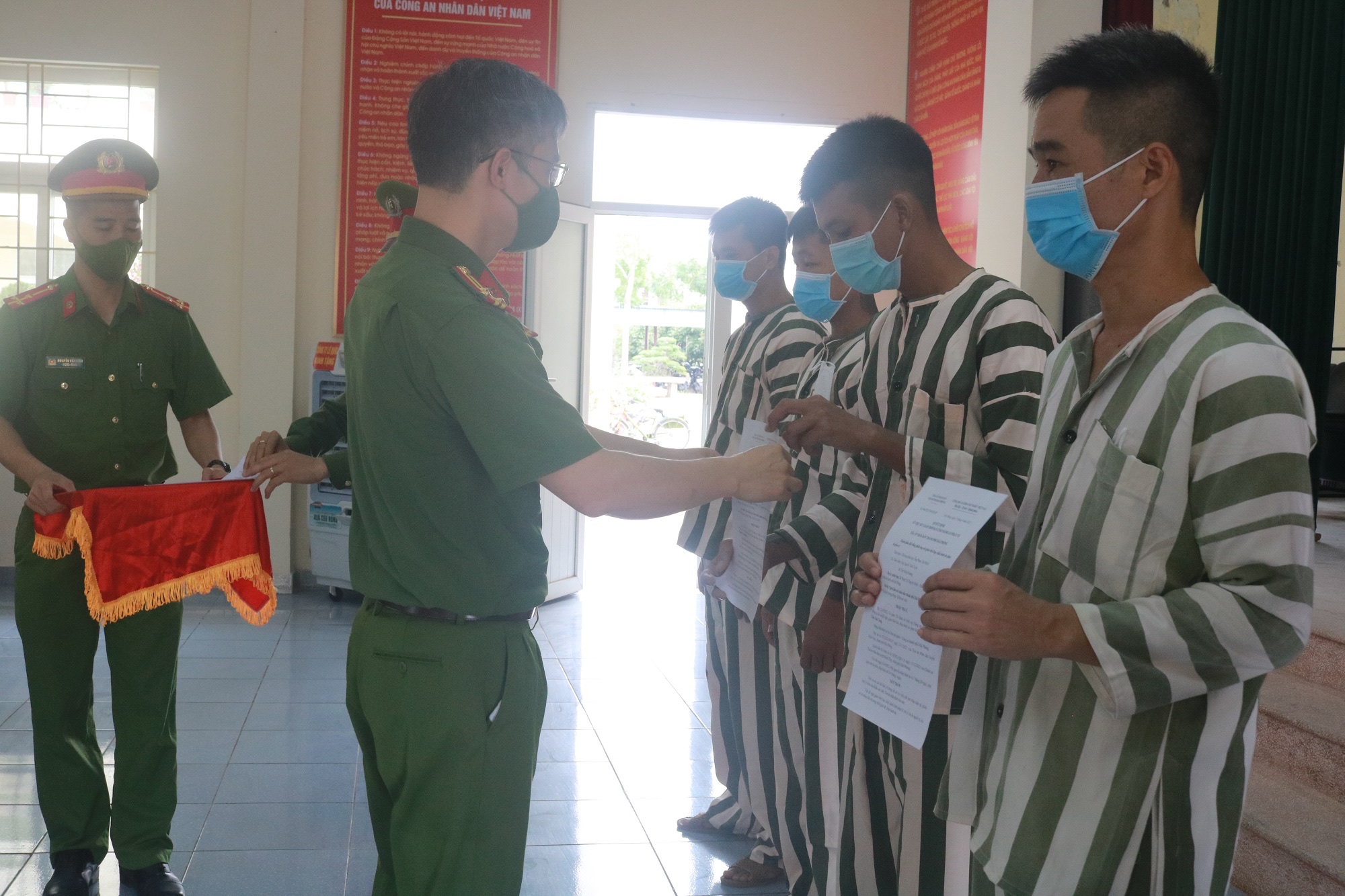 Giảm thời hạn chấp hành án phạt tù đợt 30-4-2022 cho 28 phạm nhân